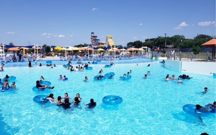 SplashDayz Waterpark 1